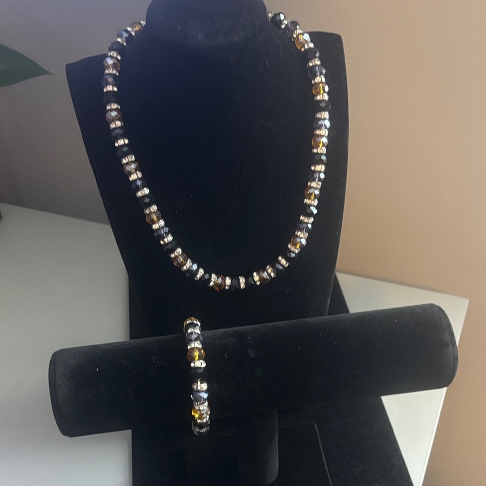 Chic Beaded Necklace and Bracelet Set